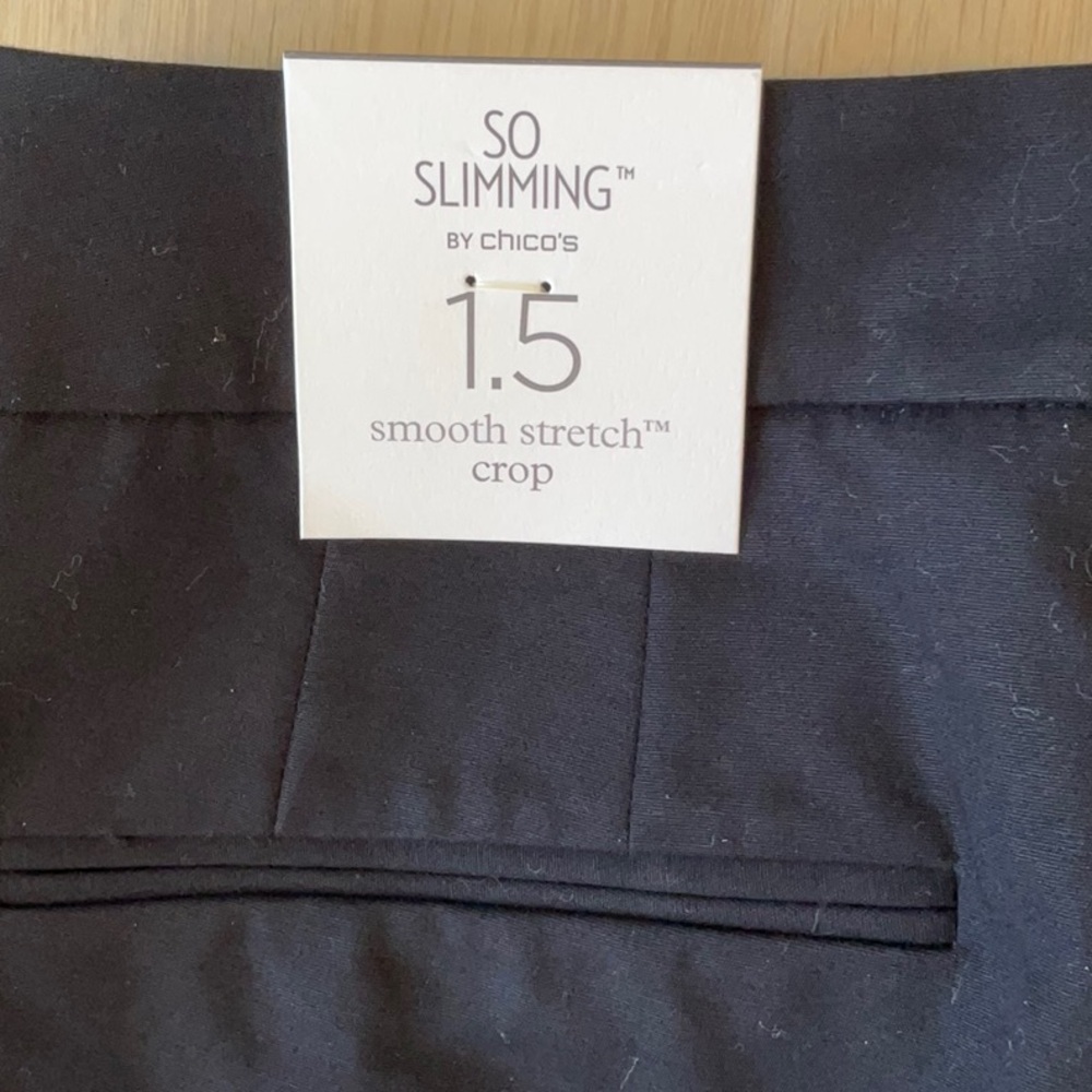 Chico's Black Tailored women's crop pants with cuffs - Picture 3 of 3